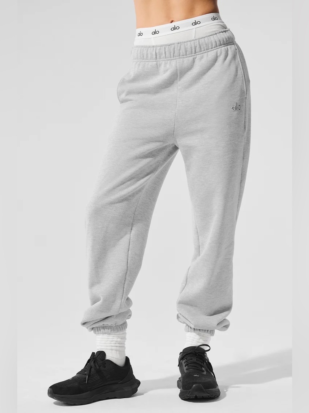 ALO Yoga | Accolade Sweatpant | Athletic Heather Grey | Small
